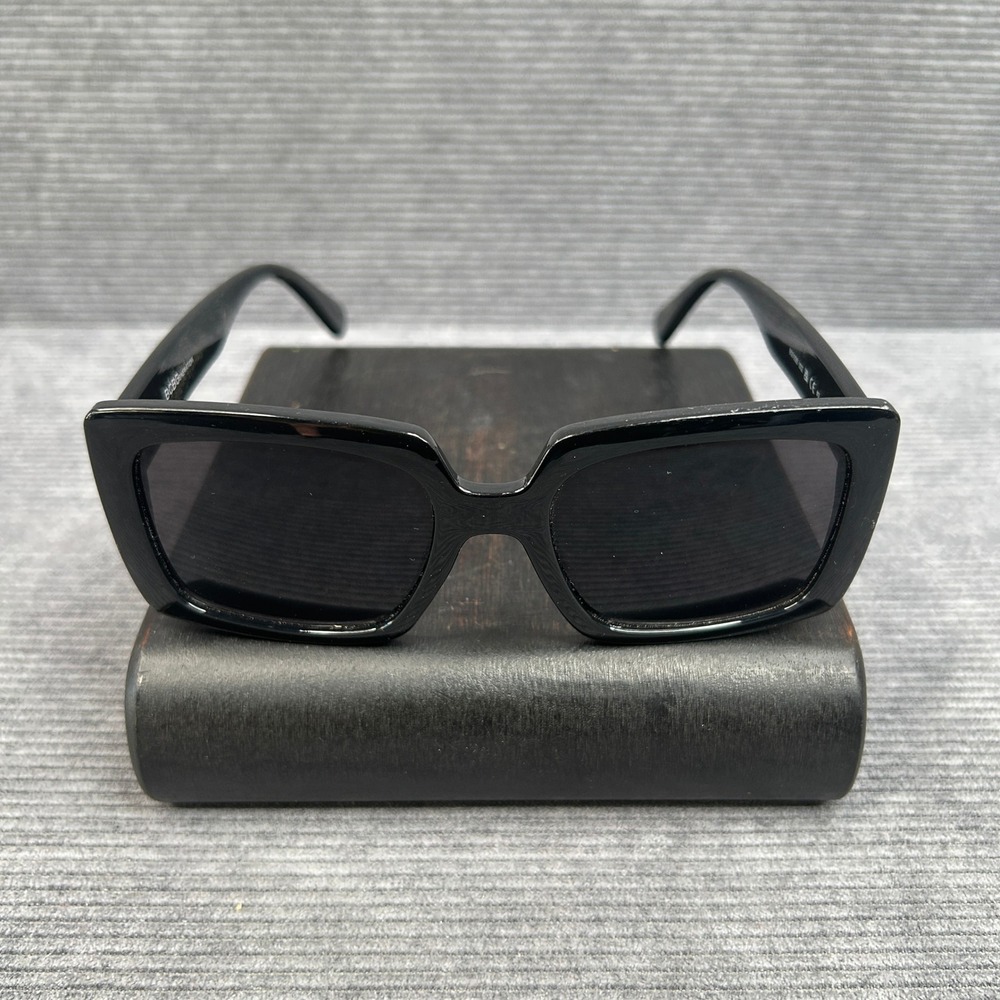 BCBGeneration BG1055 002 Black Square Y2k Sunglasses Cat Eye Lenses Womens